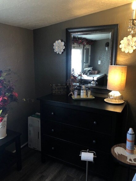 More Photos Of 703 W Main St, Payson Freestanding For Sale