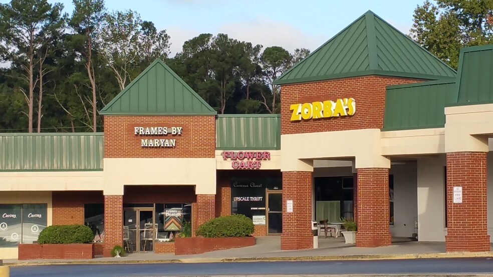 More Photos Of 6169 Saint Andrews Rd A&B, Columbia Unknown For Lease