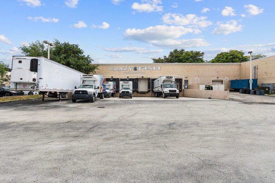 More Photos Of 5150 N State Road 7, North Lauderdale Refrigeration Cold Storage For Lease