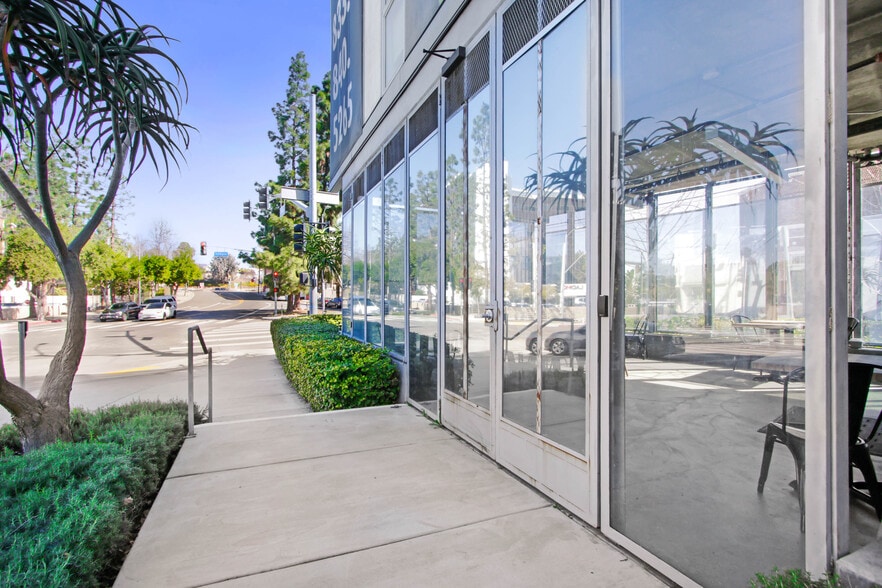 More Photos Of 333 Belmont Ave, Los Angeles Apartments For Lease