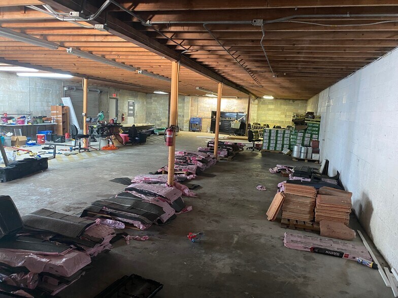 More Photos Of 1500 Main St NE, Palm Bay Light Distribution For Sale