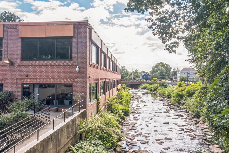 More Photos Of 200 Pemberwick Rd, Greenwich Coworking Space