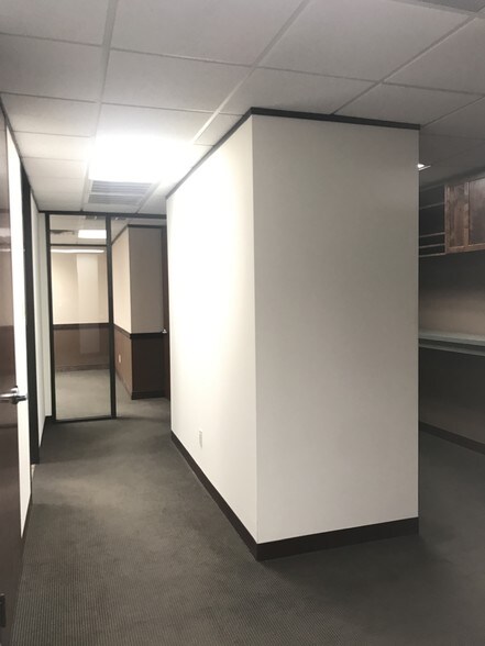 More Photos Of 3200 Steck Ave, Austin Office For Sale