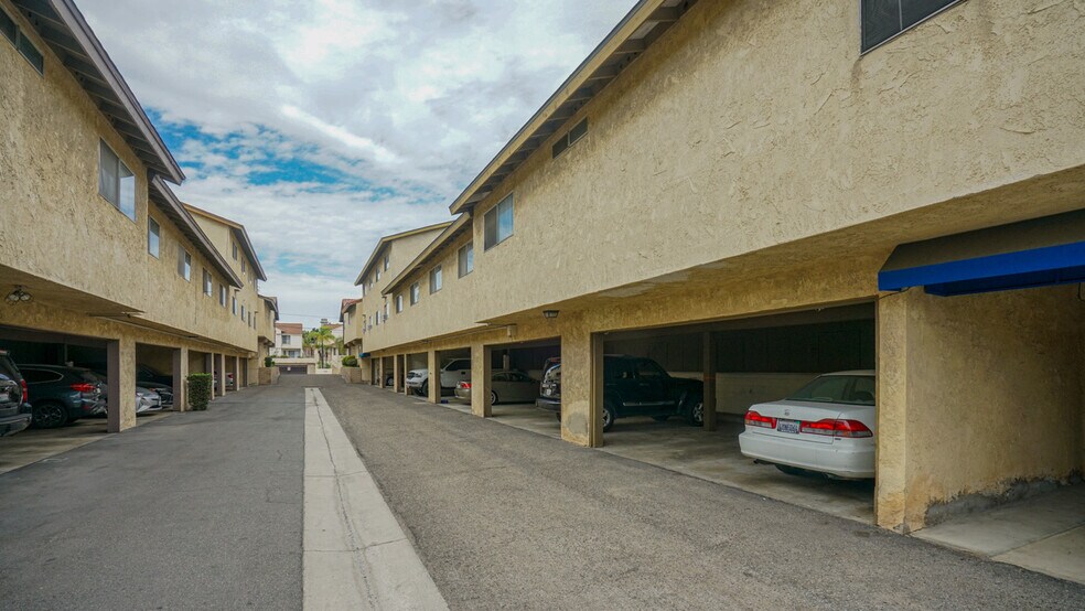 More Photos Of 704 S Webster Ave, Anaheim Apartments For Sale