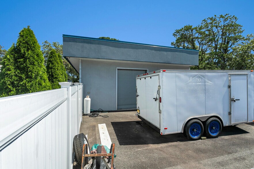 More Photos Of 431 Mantoloking Rd, Brick Storefront Retail Office For Sale