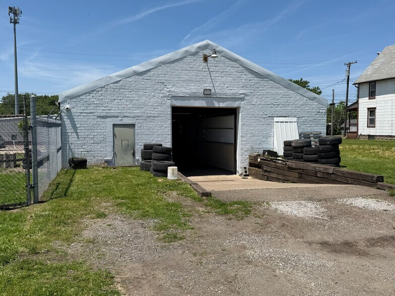 More Photos Of 1306 Harrisburg Rd NE, Canton Warehouse For Sale