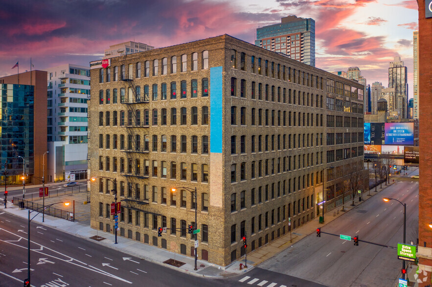 Primary Photo Of 320 W Ohio St, Chicago Loft Creative Space For Lease