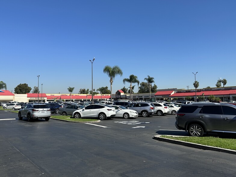 More Photos Of 13802-13952 Brookhurst St, Garden Grove Unknown For Lease