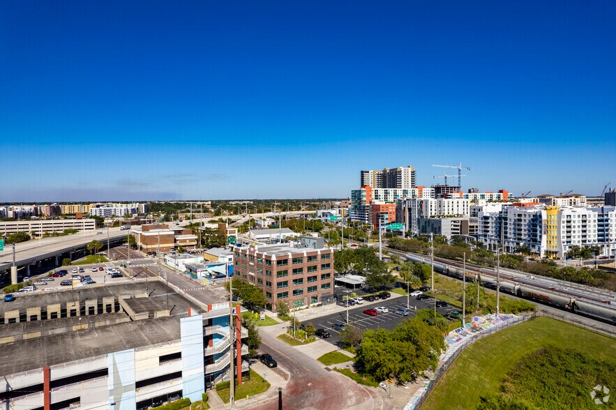 More Photos Of 109 N Brush St, Tampa Office For Lease