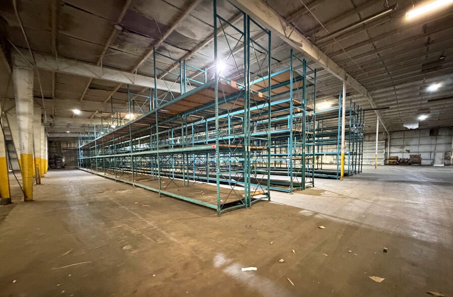 More Photos Of 9370 State Highway 13, Bear Creek Manufacturing For Sale
