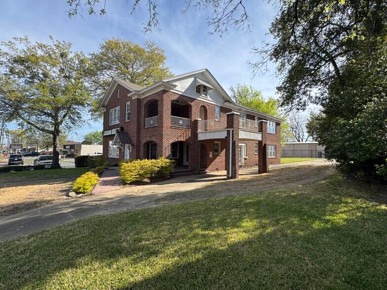 More Photos Of 436 S Fannin Ave, Tyler Office Residential For Sale