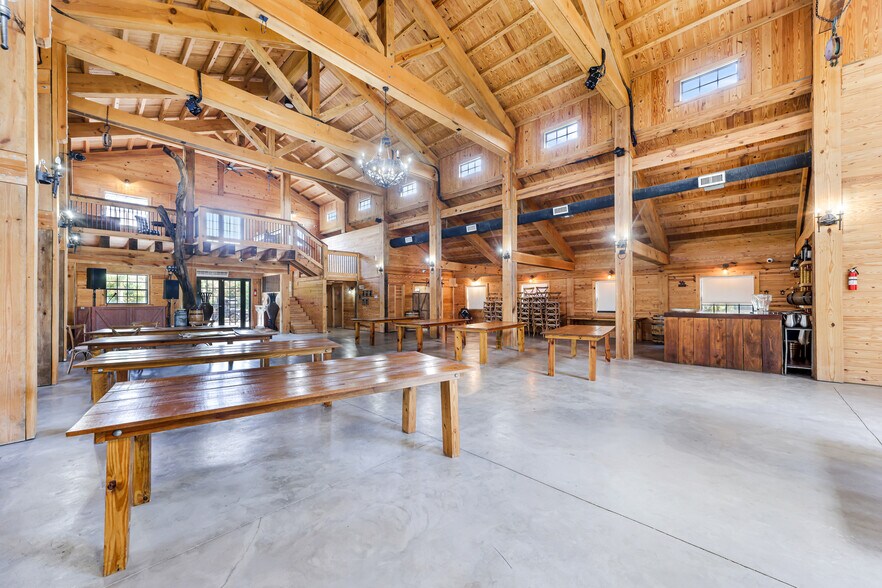 More Photos Of 19050 SW 194th Ave, Miami Lodge Meeting Hall For Sale