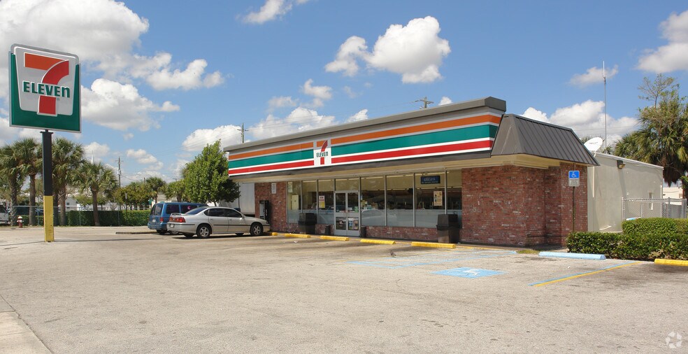 Primary Photo Of 403 E Atlantic Blvd, Pompano Beach Convenience Store For Sale