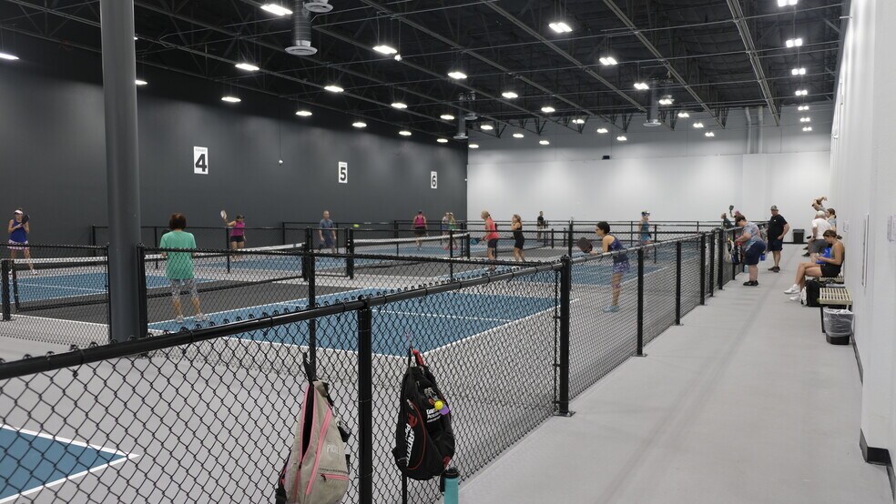 More Photos Of 868 N Gilbert Rd, Gilbert Freestanding For Sale