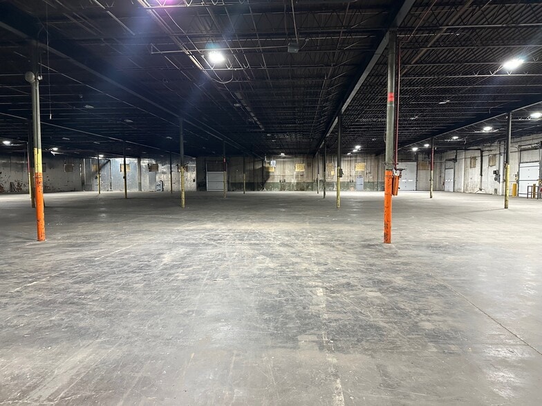 More Photos Of 5 Pruyn's Island Dr, Glens Falls Unknown For Lease