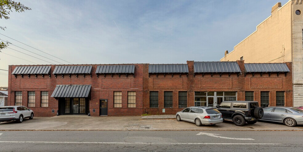 Primary Photo Of 411-413 E Liberty St, Savannah Office For Sale