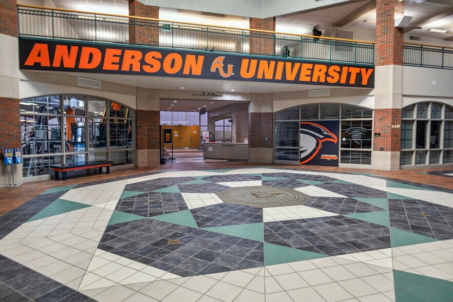 More Photos Of 1410 University Blvd, Anderson Schools For Sale