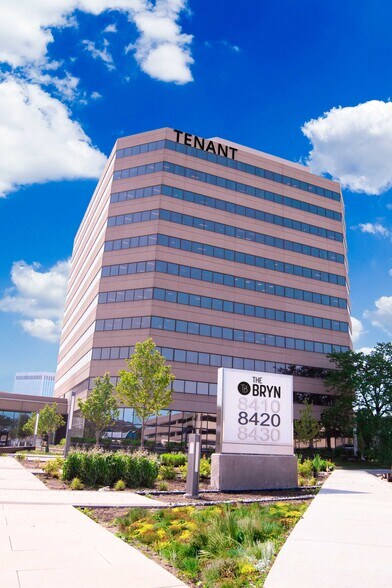 More Photos Of 8410 W Bryn Mawr Ave, Chicago Unknown For Lease