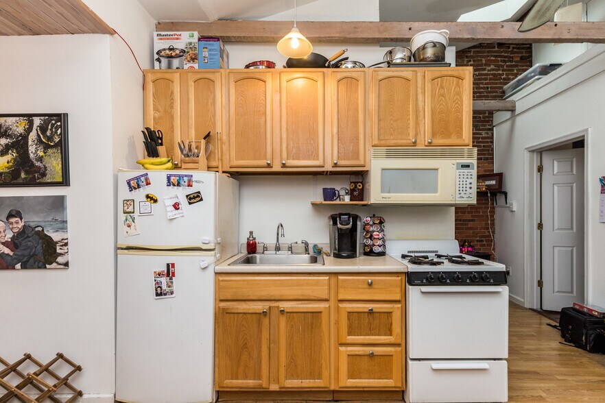 More Photos Of 1434 S 5th St, Philadelphia Apartments For Sale