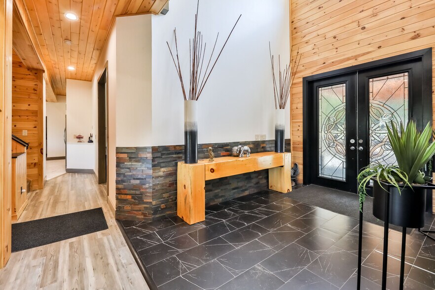 More Photos Of 19 Palsgraf Ct., Elka Park Showroom For Sale