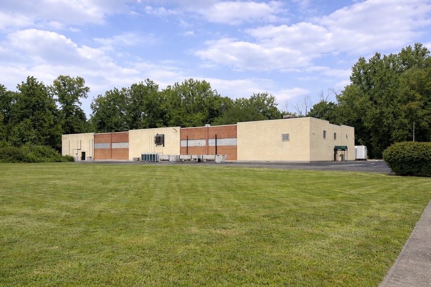 More Photos Of 30 Rockland Park Ave, Tappan Warehouse For Lease