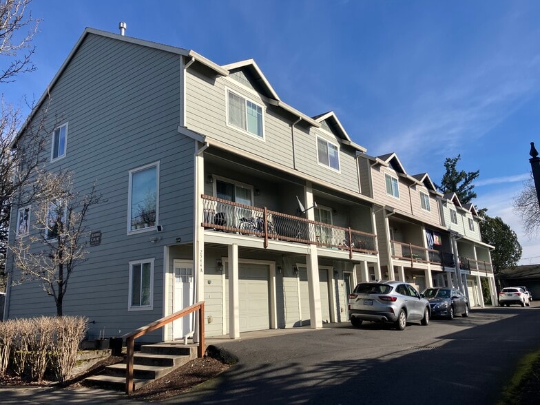 Primary Photo Of 2602 SE 141st Ave, Portland Apartments For Sale