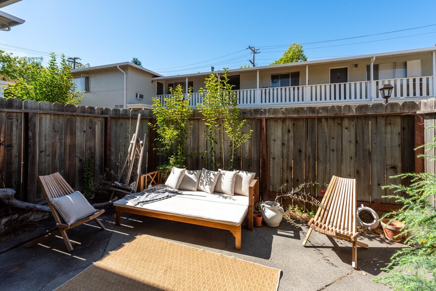 More Photos Of 505 Franklin St, Napa Apartments For Sale