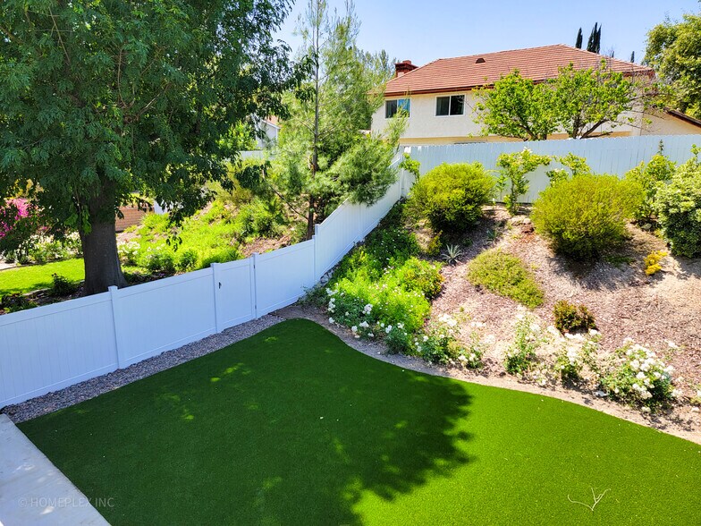 More Photos Of 7501 Linley Ln, Canoga Park Specialty For Sale