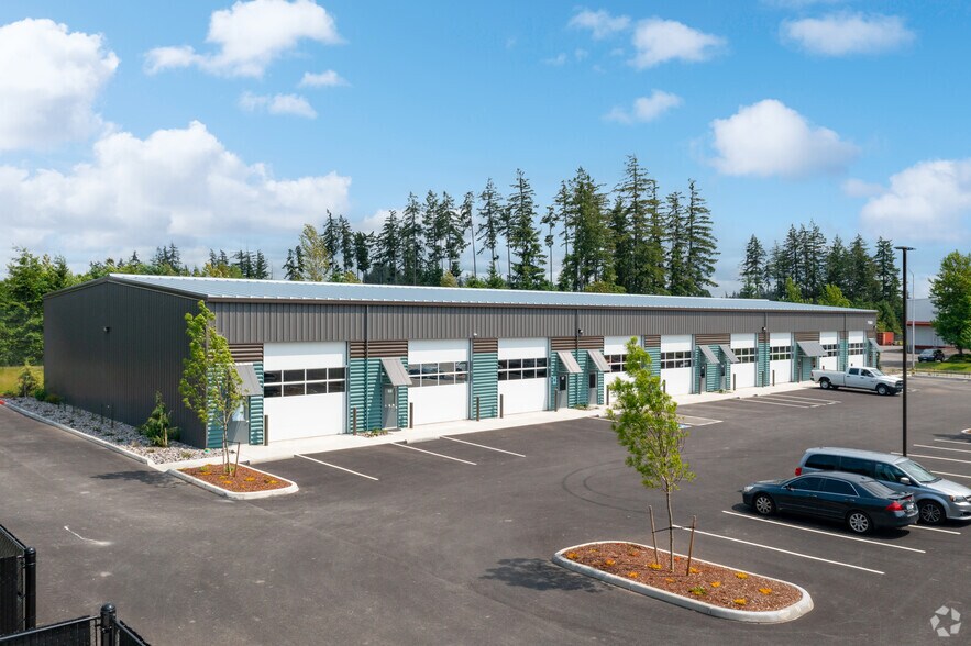 More Photos Of 7960 29th Ave NE, Lacey Distribution For Lease