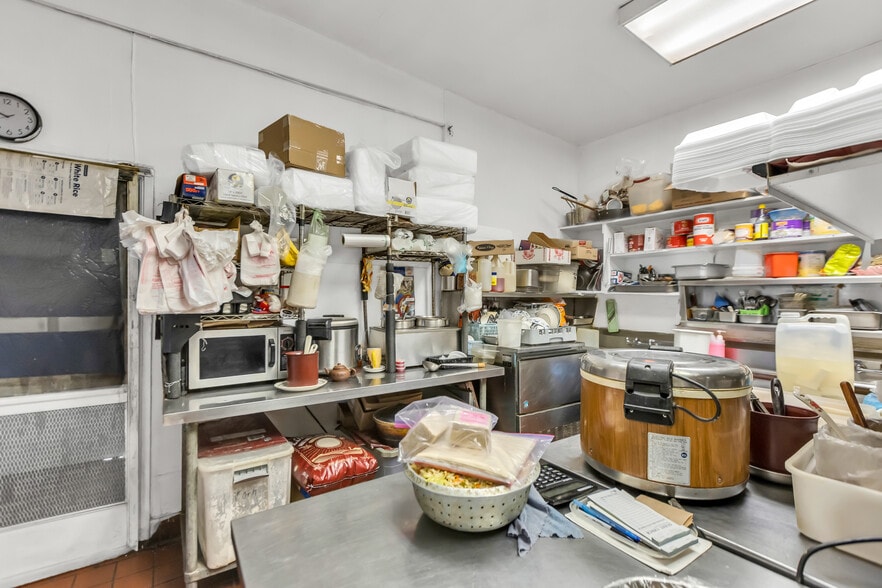 More Photos Of 3116 Stockton Blvd, Sacramento Restaurant For Sale