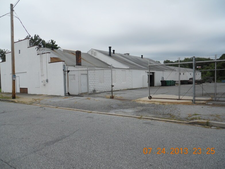 Primary Photo Of 12 Lincoln St, Dover Warehouse For Lease