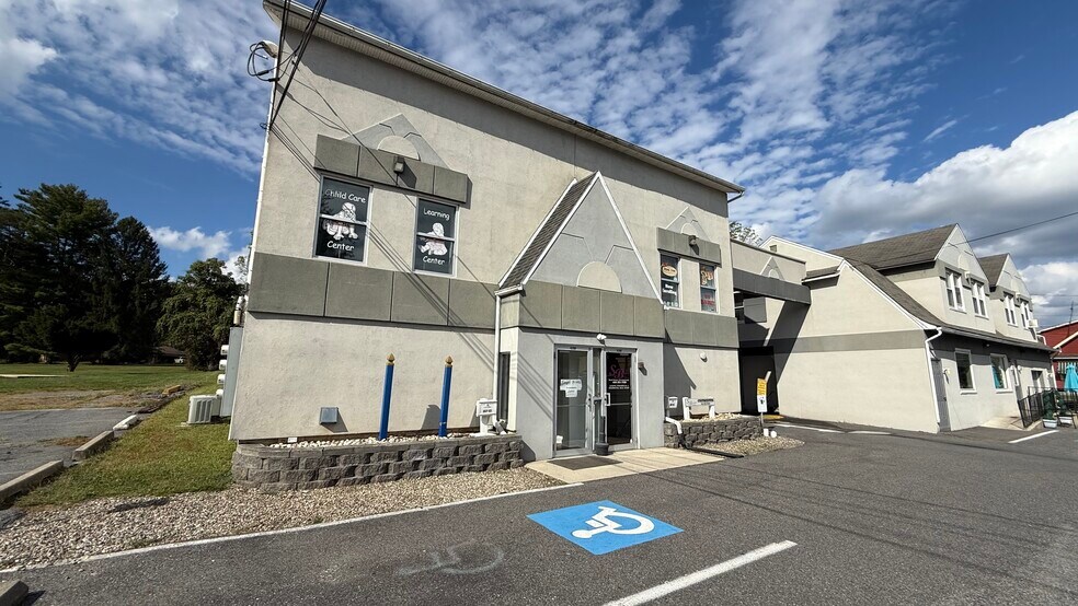 More Photos Of 4200 William Penn Hwy, Easton General Retail For Lease