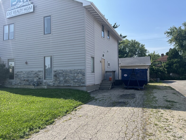 More Photos Of 4203 Beltline Hwy, Madison Showroom For Lease