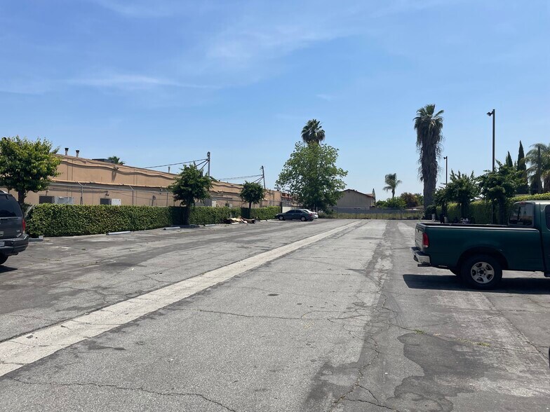 More Photos Of 11036-11046 Washington Blvd, Whittier Loft Creative Space For Lease