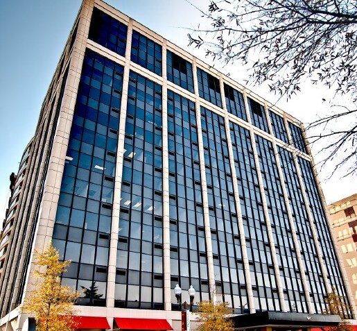 More Photos Of 1600 Wilson Blvd, Arlington Office For Lease