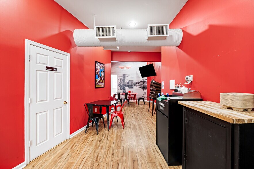 More Photos Of 13 W Allegheny Ave, Towson Storefront For Sale