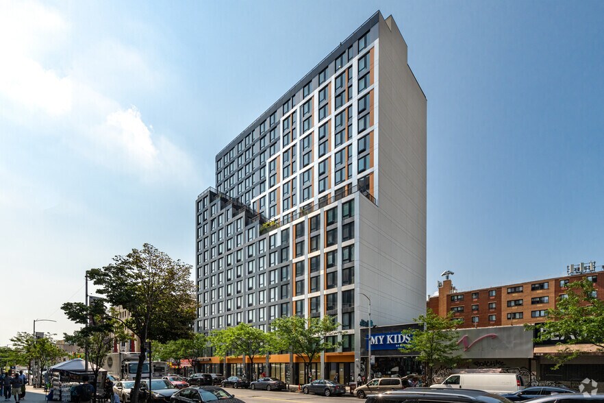 Primary Photo Of 56-62 W 125th St, New York Apartments For Lease