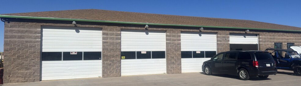 More Photos Of 2421 Navajo Blvd, Holbrook Auto Repair For Sale