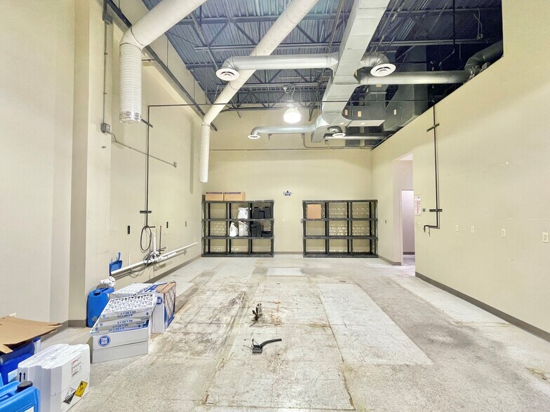 More Photos Of 1605 Adler Cir, Portage Unknown For Lease