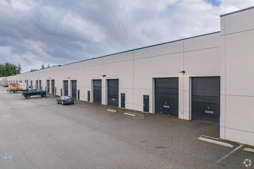 More Photos Of 19055 34A Ave, Surrey Distribution For Lease