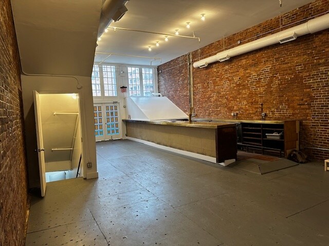 More Photos Of 277 Church St, New York Storefront Retail Residential For Lease