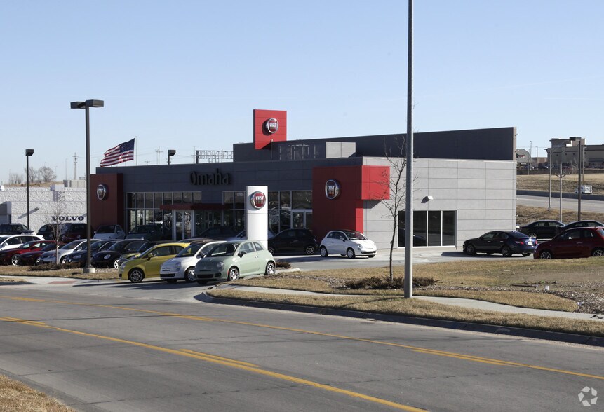 Primary Photo Of 17755 Burt St, Omaha Auto Dealership For Sale