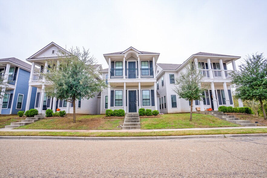 Primary Photo Of 304 Redmond Dr, College Station Multifamily For Sale