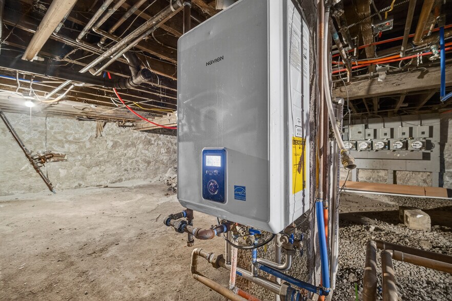 More Photos Of 223 Farren Ave, New Haven Storefront Retail Residential For Sale