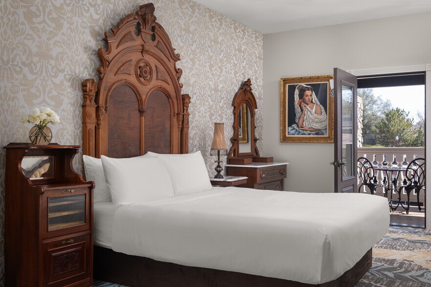 More Photos Of 2 Water St, Jackson Hotel For Sale