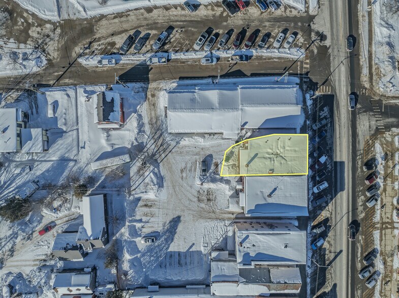 More Photos Of 98 Main St, Lancaster Apartments For Sale