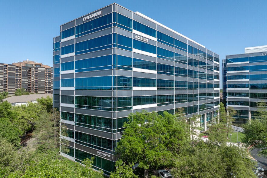 Primary Photo Of 16000 N Dallas Pky, Dallas Office For Lease