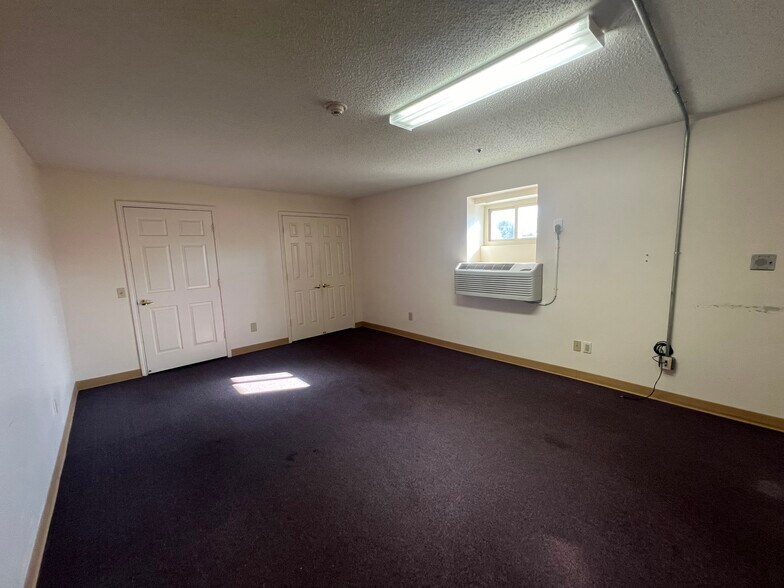 More Photos Of 127 S Sixth St, Warner Robins Apartments For Sale