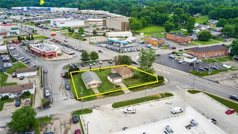 More Photos Of 2647 Maple Ave, Zanesville Flex For Sale