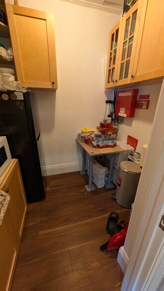 More Photos Of 14598 Big Basin Way, Saratoga Storefront Retail Residential For Sale